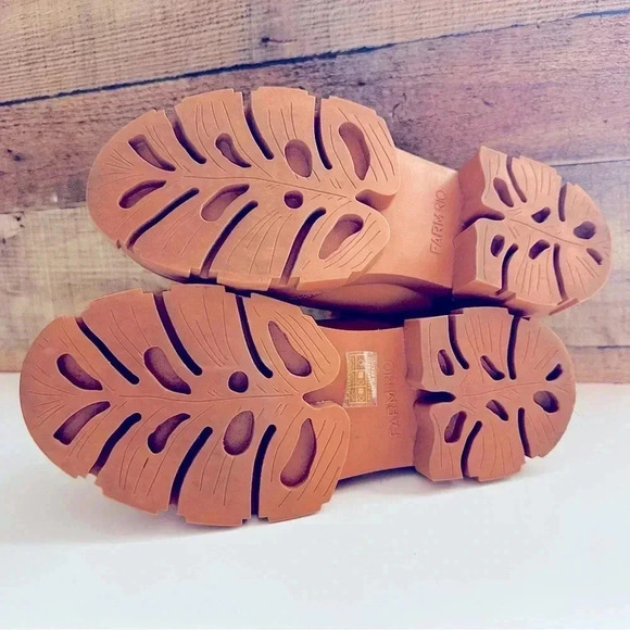 Farm Rio Lug Sole Beaded Platform Chelsea Boots - Picture 7 of 9